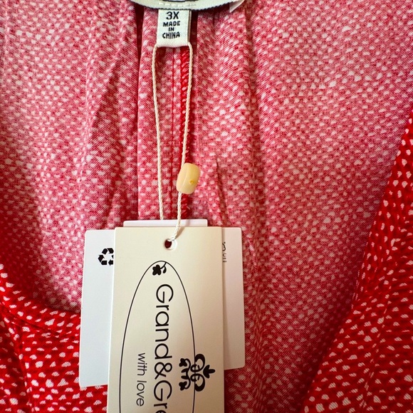 GRAND & GREENE NWT RED & WHITE SLEEVELESS TOP/ TUNIC SIZE 3X - Picture 2 of 5